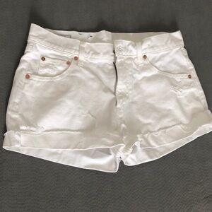 Gap short size 4 R